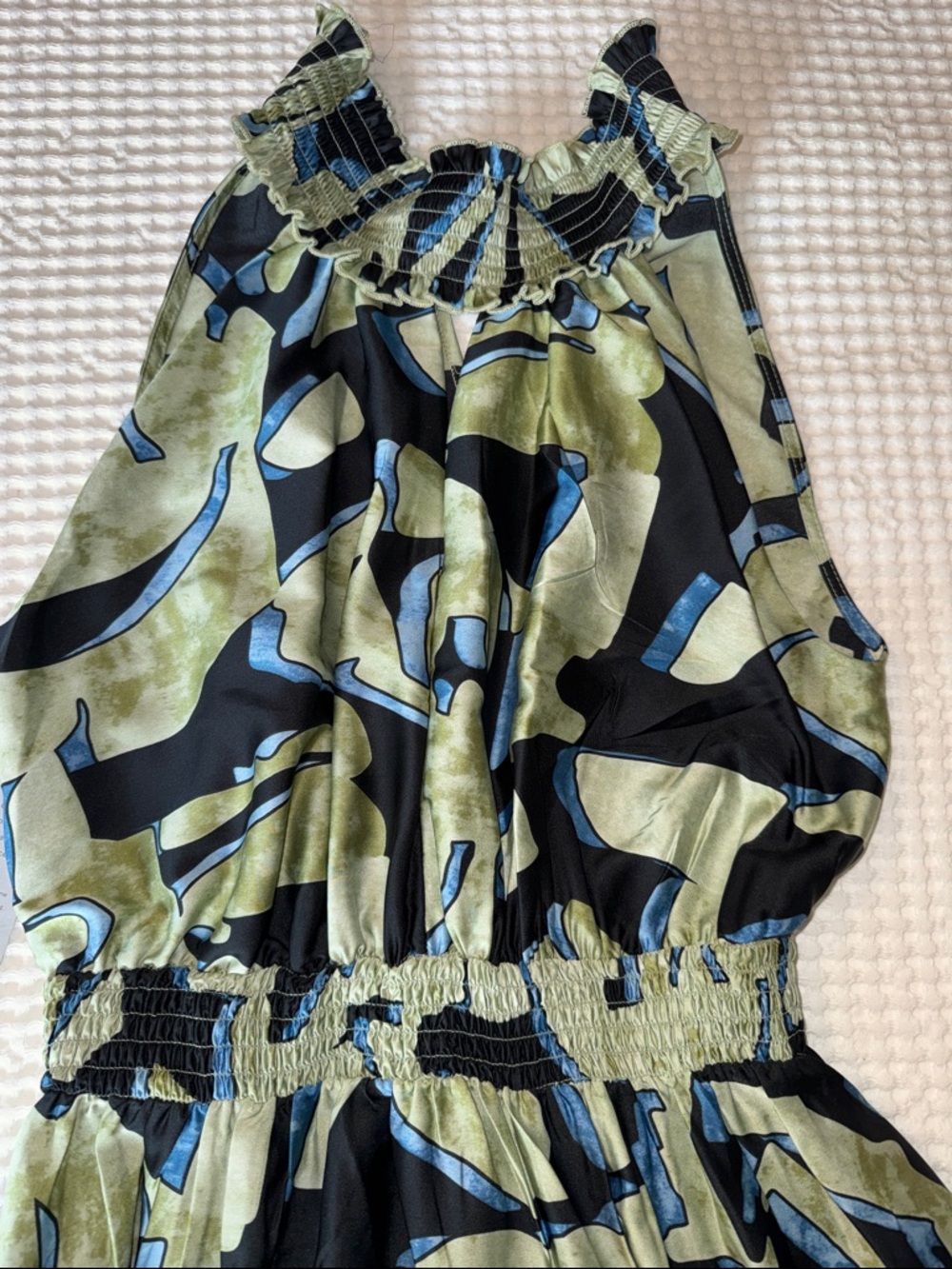 MELLODAY Olive Green and Black Printed Halter Top, Woman’s Size Small